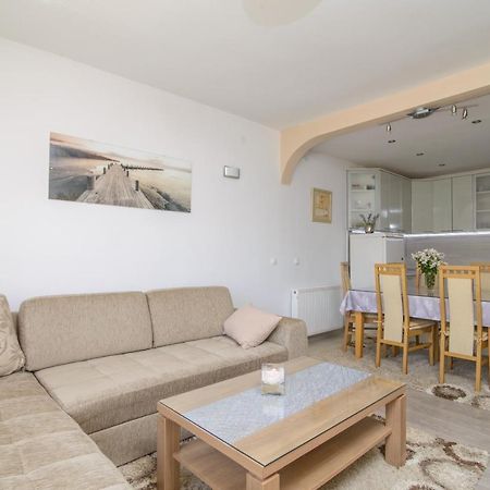 Apartments Tonka 特罗吉尔 外观 照片